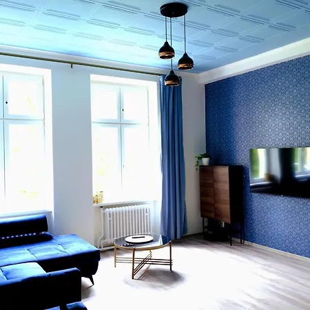 Luxury Three-Bedroom Apartment Teplice Exterior photo